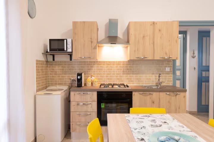 Home Holiday Kalanto 카스텔라마레델골포 외부 사진